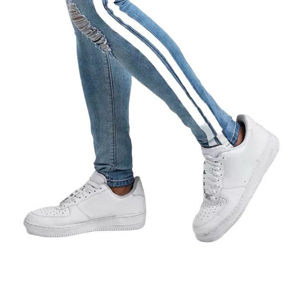 BOOHOO MAN Distressed Super Skinny White Painted Stripe Jean Blue Mens Size 28. - Picture 3 of 16